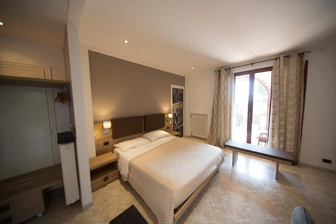 La Dolce Vita Arma di Taggia 3*,  Italy